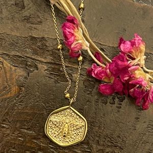 Gold bumble bee pendant//necklace-sterling silver